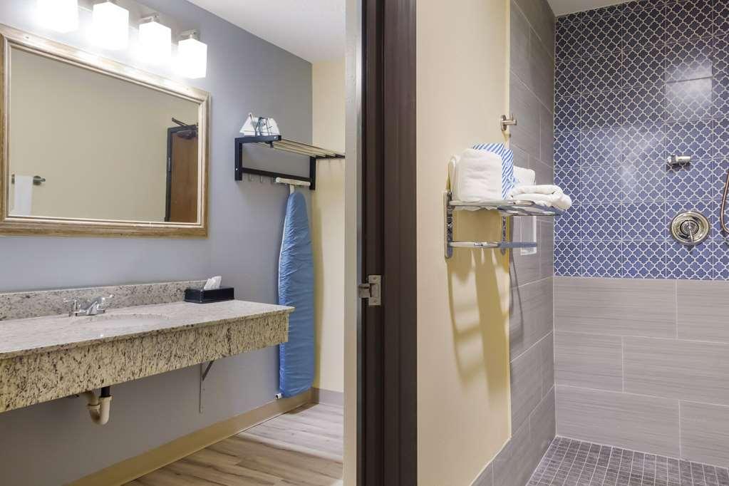 Rodeway Inn Houston North Greenspoint 객실 사진