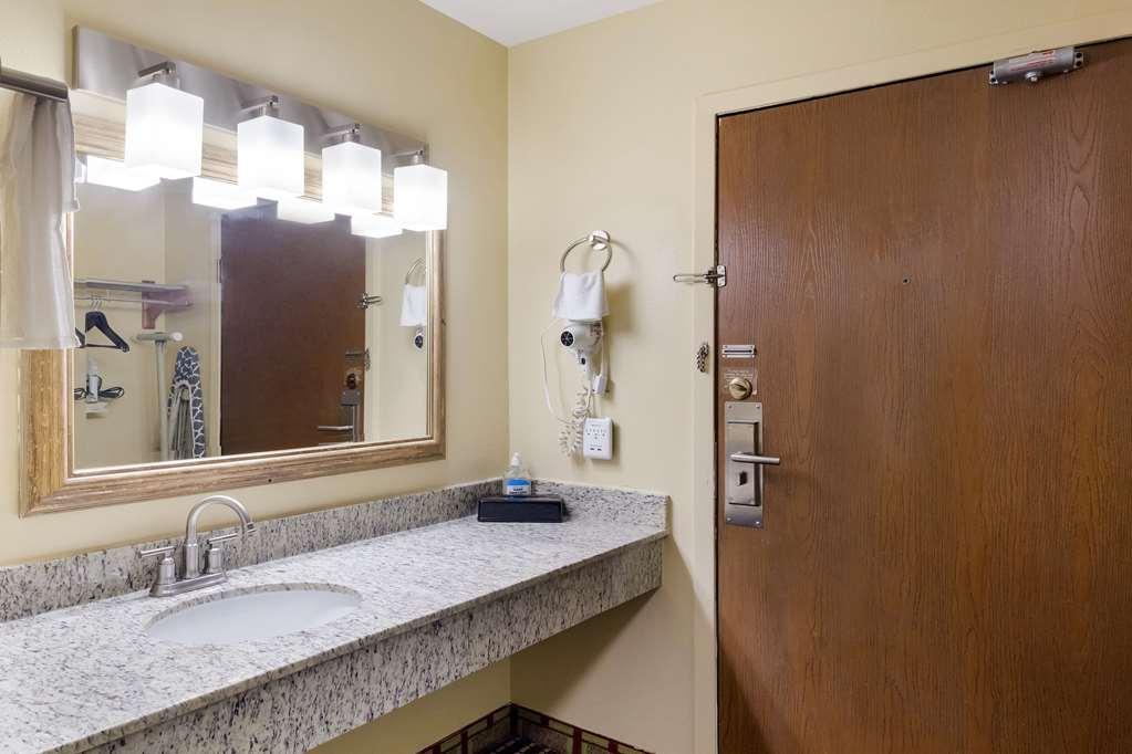 Rodeway Inn Houston North Greenspoint 객실 사진