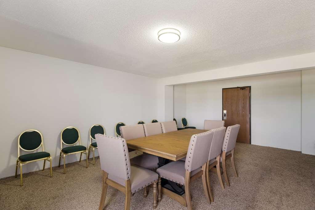 Rodeway Inn Houston North Greenspoint 시설 사진