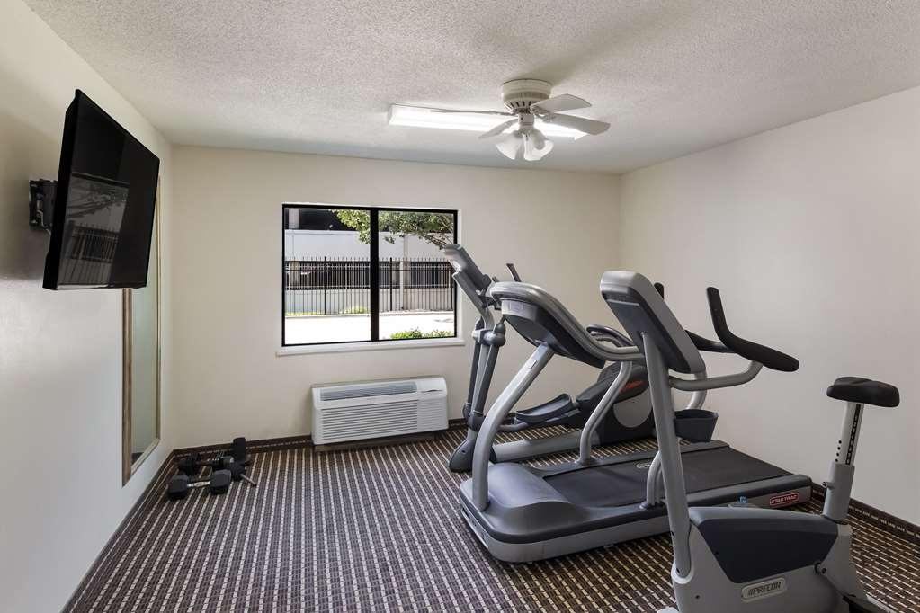 Rodeway Inn Houston North Greenspoint 시설 사진